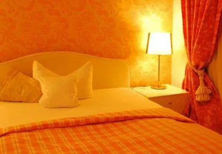 Der Eichenhof ホテル バート・ザルツフレン